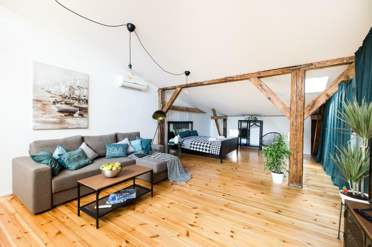 Cozy Mansard Old Town Aptartment, Ac Appartement